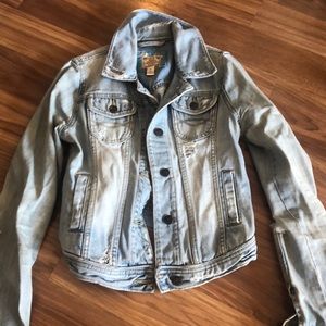 Abercrombie & Fitch denim jacket